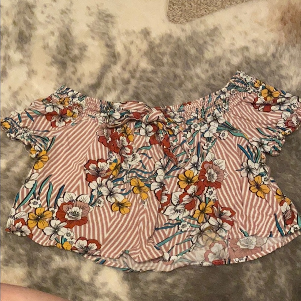 Off the shoulder crop top.